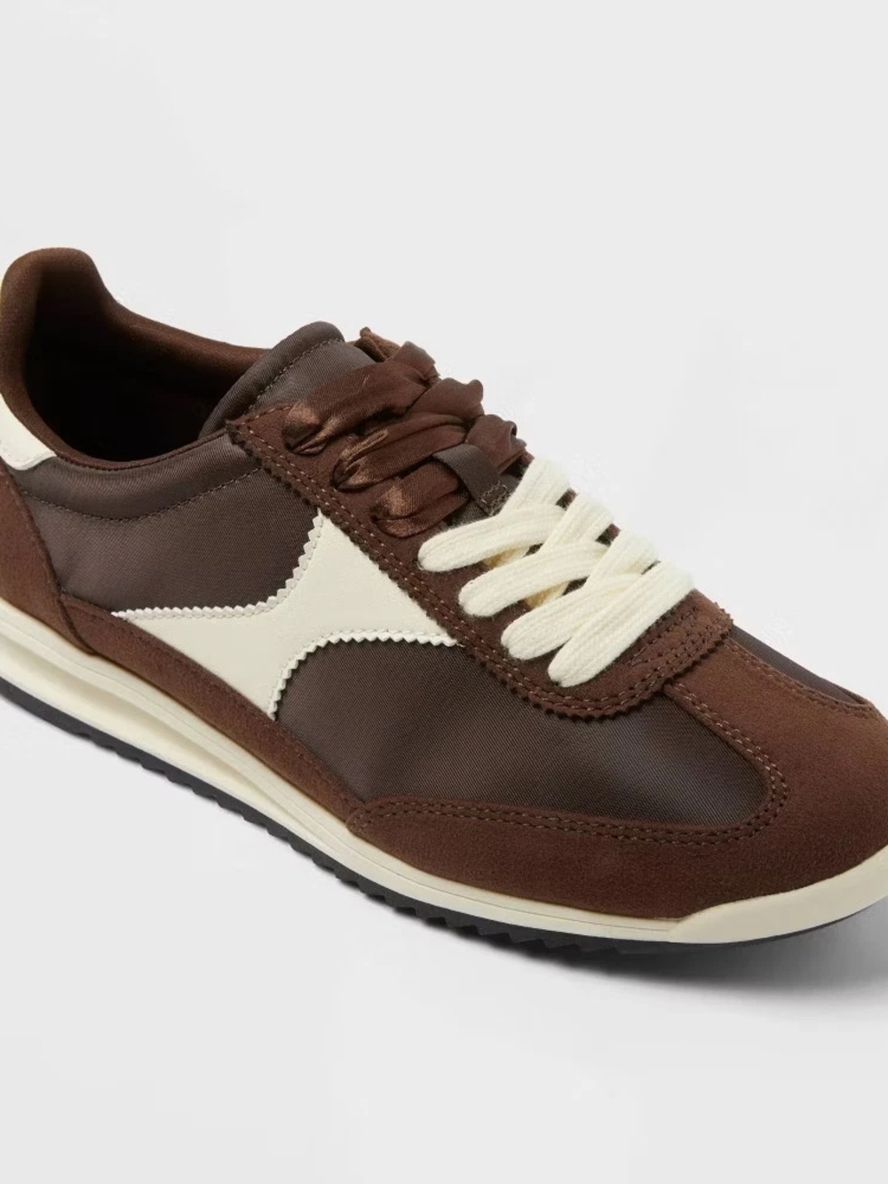 Universal Thread Brown Athletic Sneakers with Cream Accent